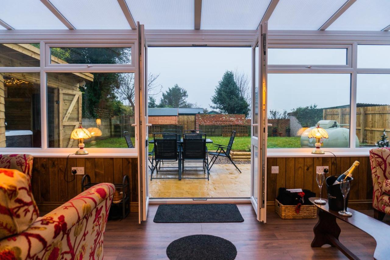 Hot Tub Pet Friendly Luxury Cosy Cottage, Near Withernsea And Patrington Welwick Buitenkant foto